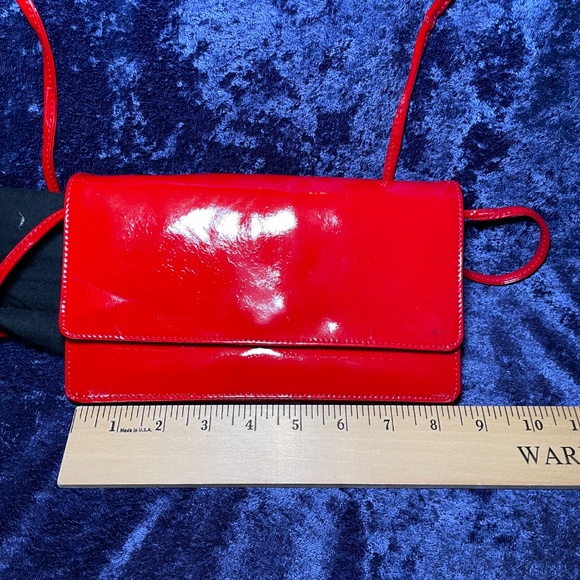 Vintage Donna Karan Red patent leather clutch - Picture 2 of 6